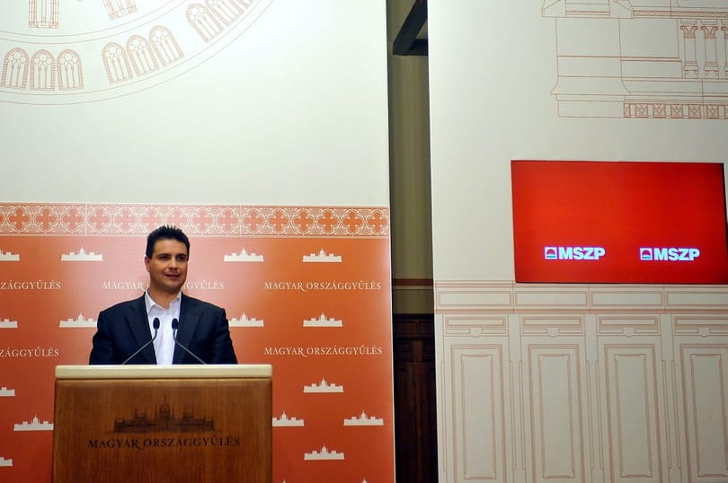 MSZP-frakcióülésre hívja Fellegit Mesterházy