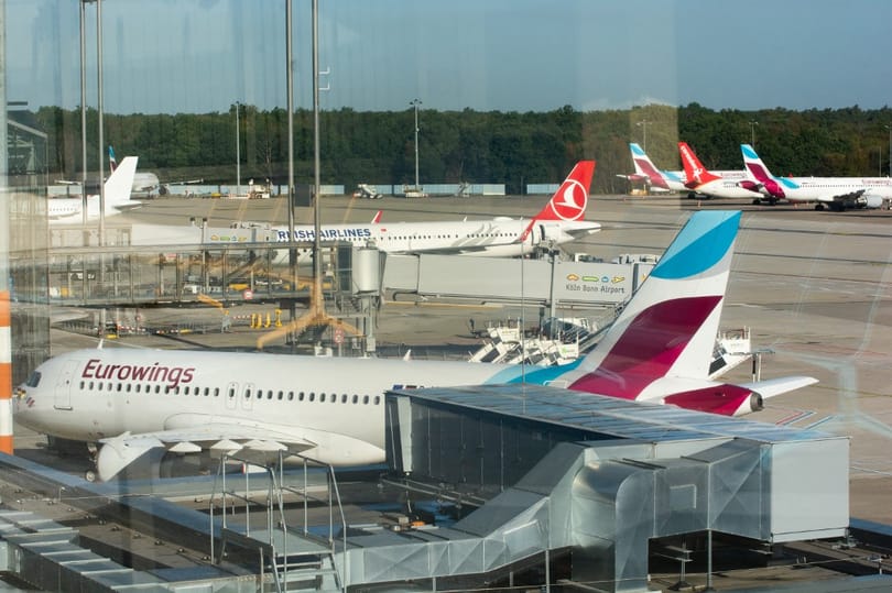 Több száz járatát törölte csütörtökön az Eurowings a pilótasztrájk miatt