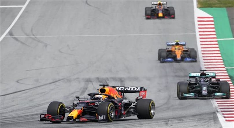 Forma-1: Verstappen nyert a Stájer Nagydíjon