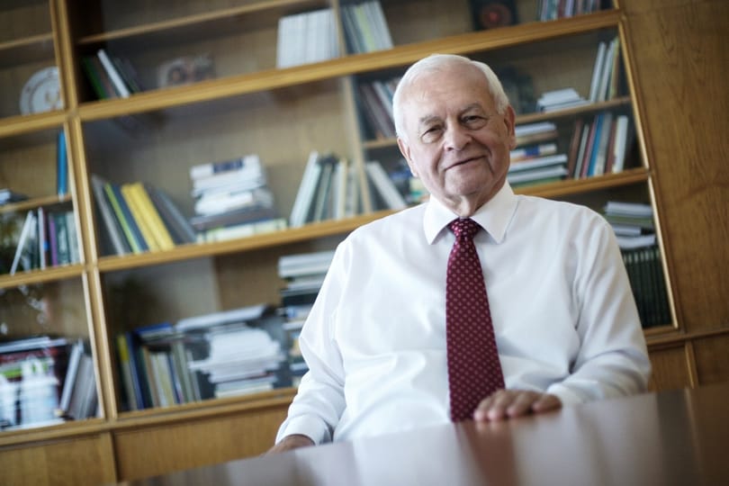 Harrach Péter szánja a többi pártot, mármint nem a Fideszt