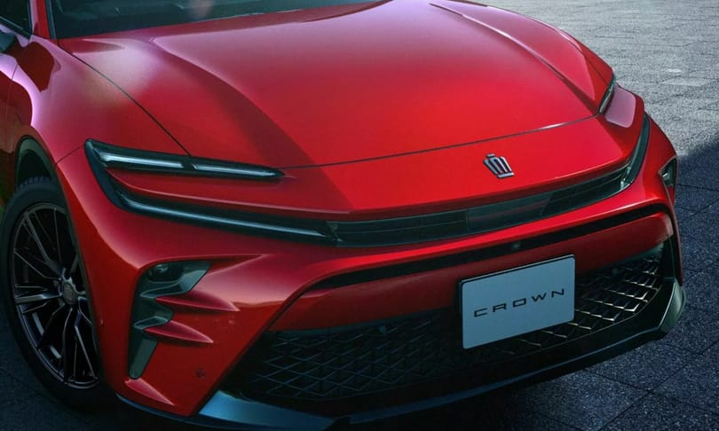 Szemrevaló új plugin hibriddel rukkolt elő a Toyota