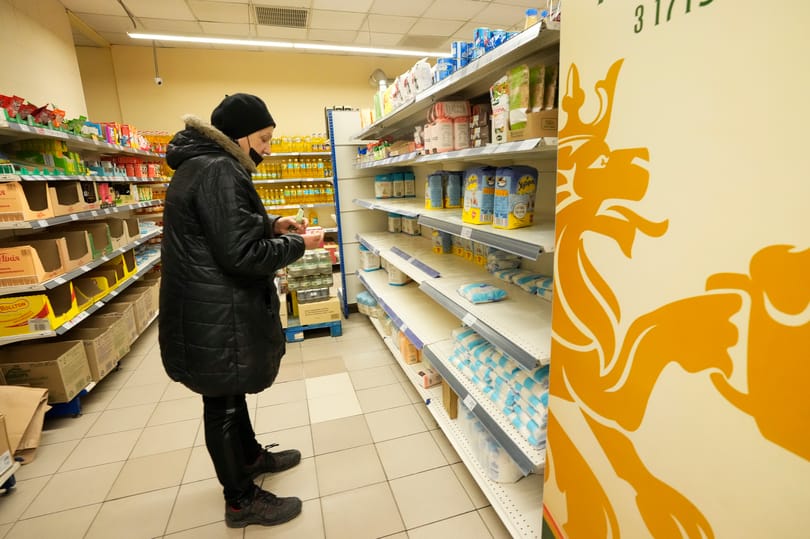 Döntött a főállatorvos: helyettesíthetik az összetevőket az élelmiszerekben az alapanyaghiány miatt