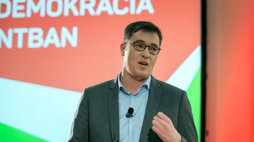 Karácsony Gergely: népszavazással söpörjük el a rezsimet