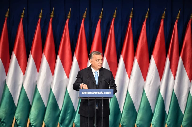 Teljesül Orbán álma: három gyerek, három szoba, négy kerék. De ki nyer vele?