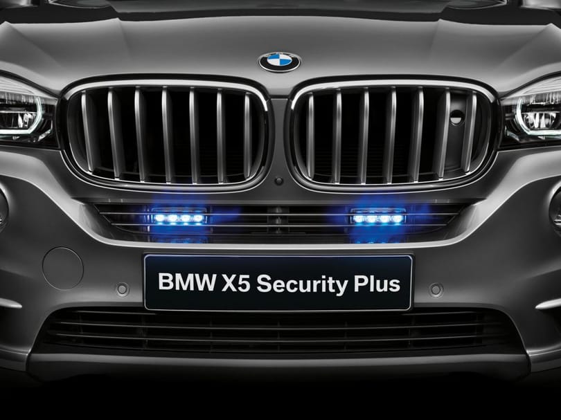 Érkezik a BMW X5, ami ellenáll az AK-47-es töltényeinek