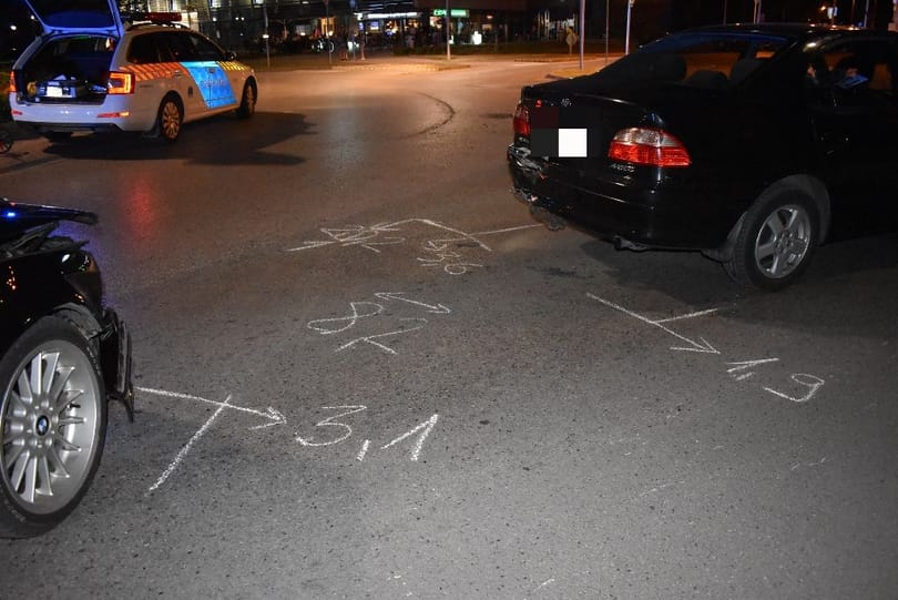 A győri polgármester is kiposztolta a körforgalomban balesetet okozó driftelők videóját