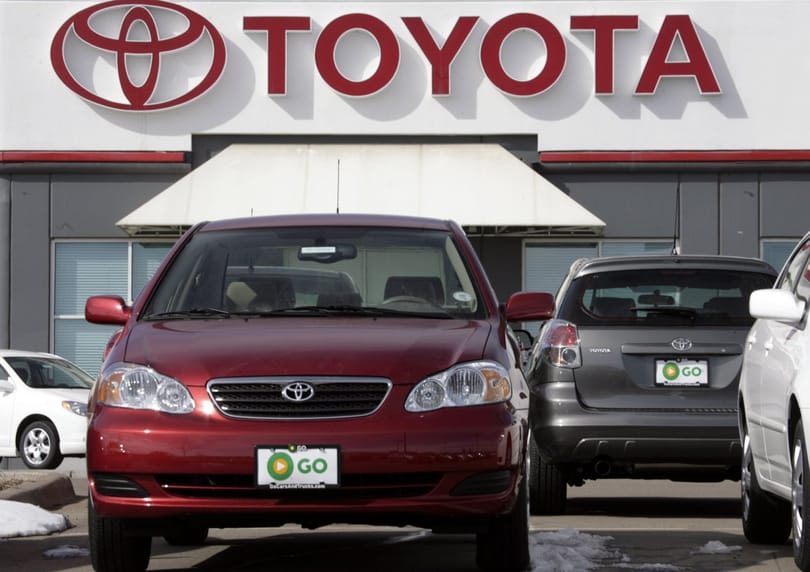A Toyota japán eladásai 68 százalékkal estek