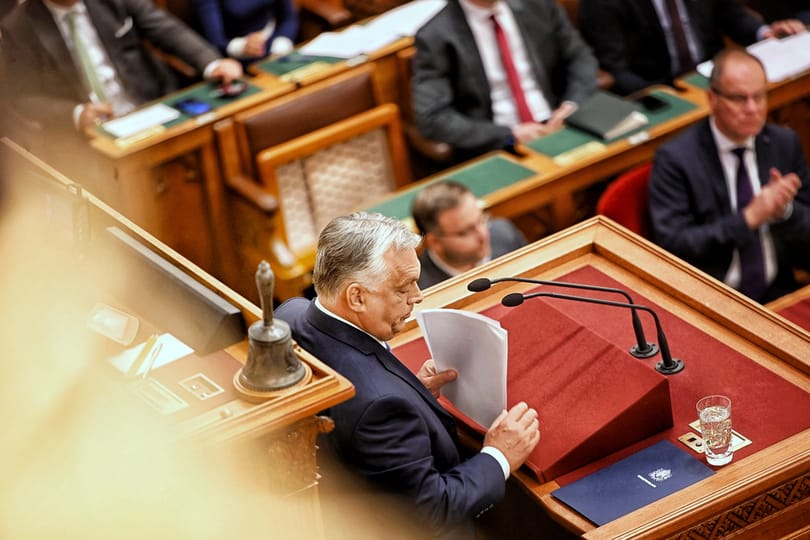 Neue Kronen: Orbán alighanem külön előnyök reményében ellenzi a svéd NATO-tagságot