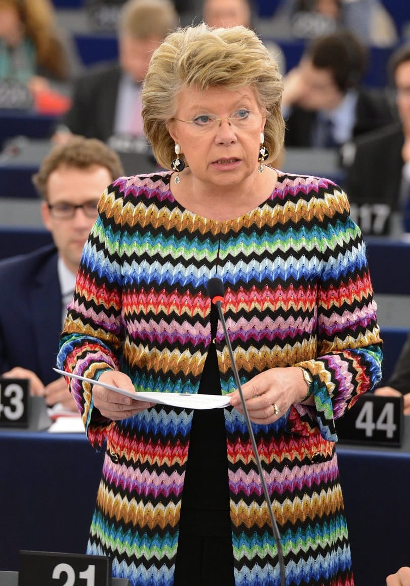Viviane Reding nemsokára lesújt Horvátországra