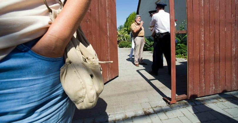 Kilakoltatása közben ugrott ki a harmadikról egy férfi