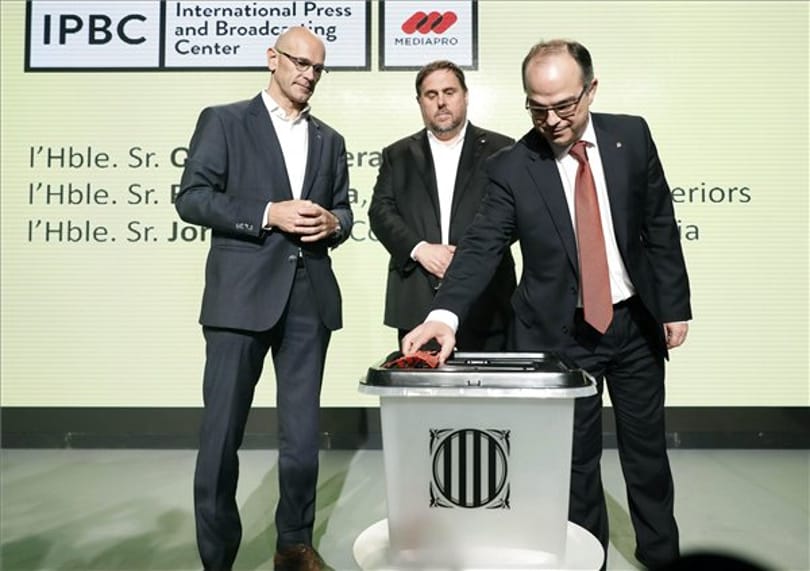 Katalán népszavazás: 42 százalékos részvétel mellett 90 százalék voksolt a függetlenségre