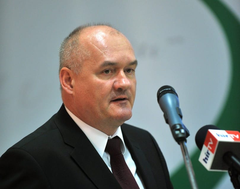 Hende: 1,8 milliárd forint kár érte a HM-et néhány év alatt