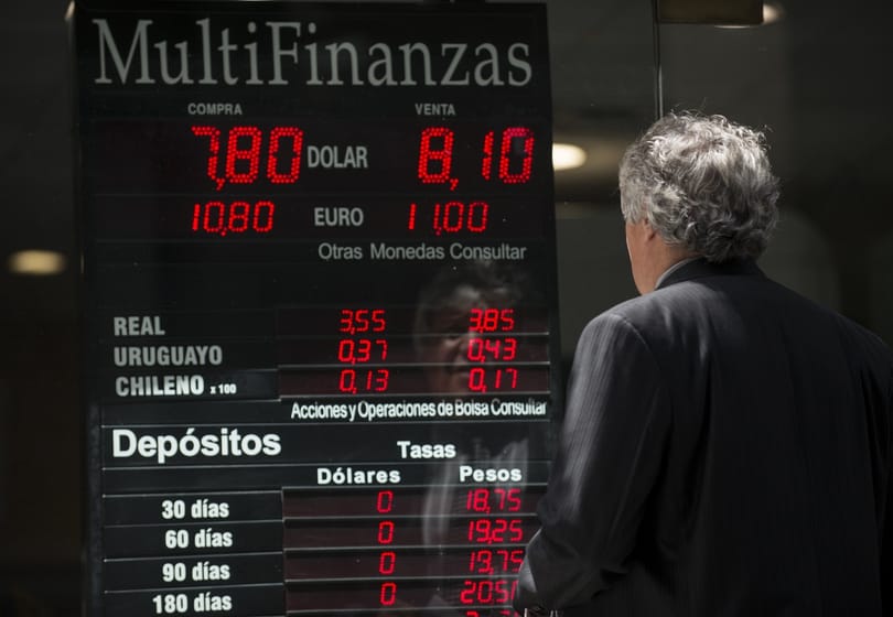 Újra bajban van Argentína, bekopogtatott az IMF-hez