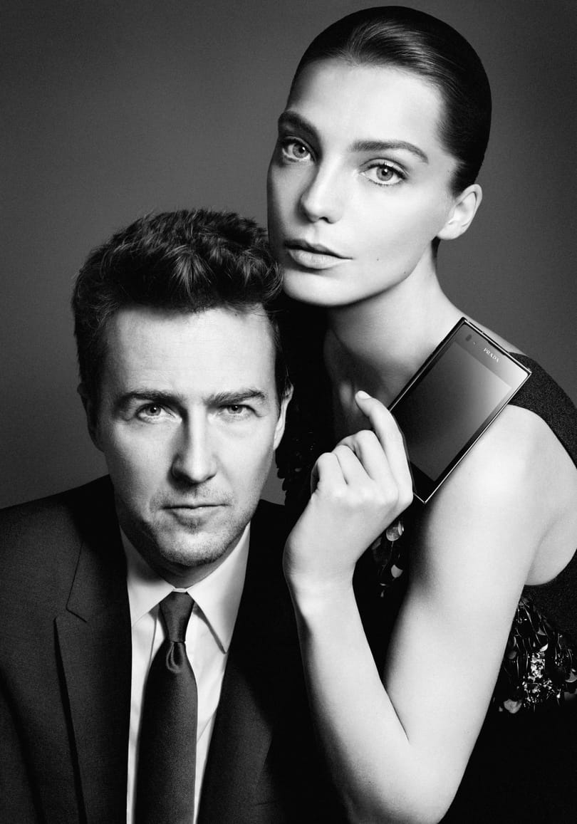 Edward Norton és Daria Werbowy a PRADA phone by LG 3.0 arcai
