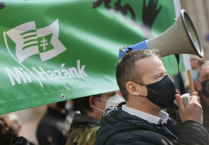 A Mi Hazánk ki akarja játszani a járványszabályokat, hogy tömegrendezvényt tartson