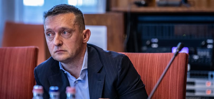 Palkovicstól, Rogántól és Gulyástól kérnek segítséget a közalkalmazottak, mert nem tudnak megélni