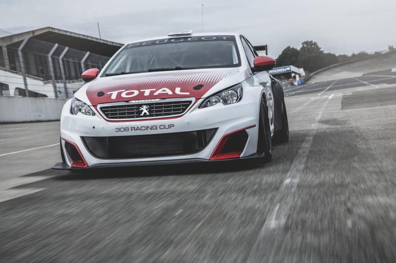 300 lóerő felett köszönt be a Peugeot 308 versenyváltozata