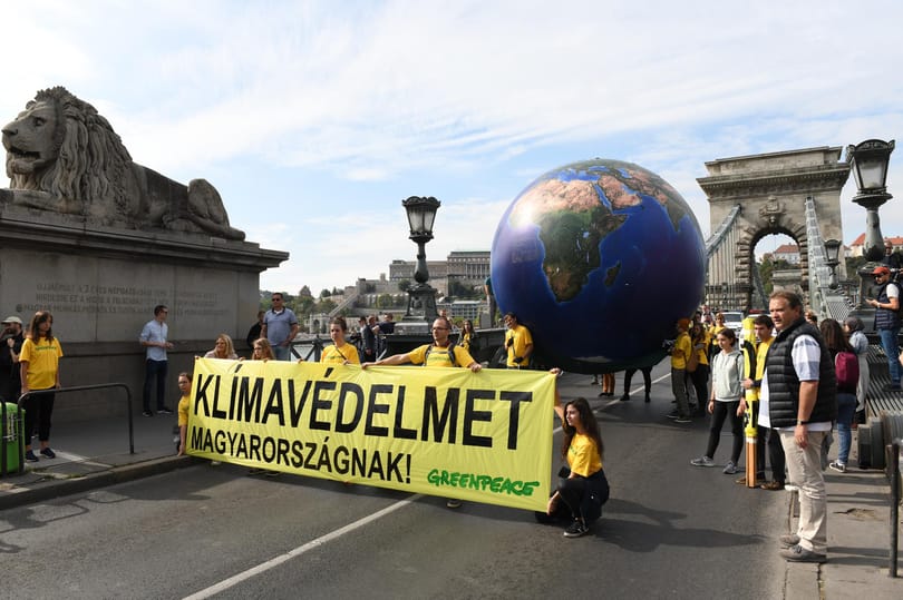 LMP: A Fidesz ellopta és kiherélte a klímavészhelyzet kihirdetéséről szóló javaslatot
