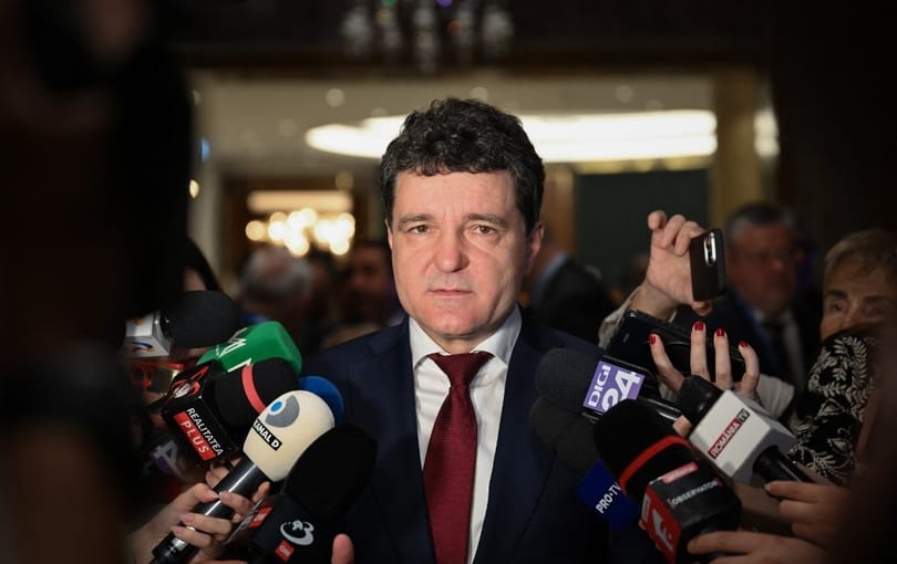 Lemondott a bukaresti főpolgármesterségről az elnökké választott Nicusor Dan