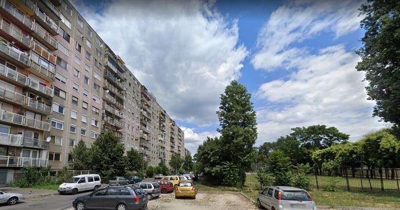 Kizuhant egy nő a tizedikről a Havanna-lakótelepen