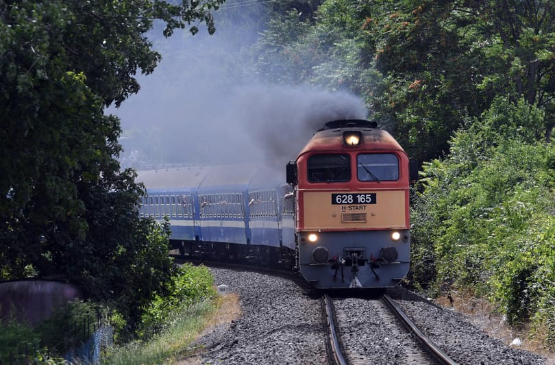 30-60 perccel hosszabb menetidő várható a Budapest-Pécs vasútvonalon