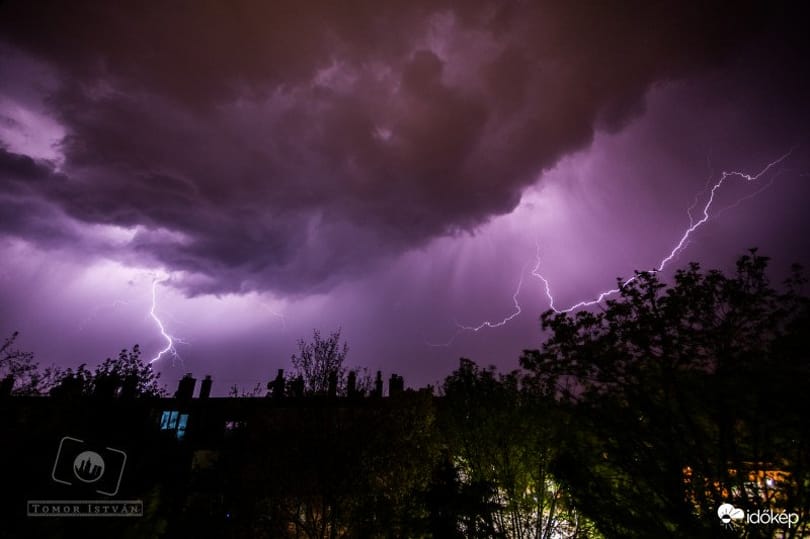 Viharok miatt adtak ki riasztást