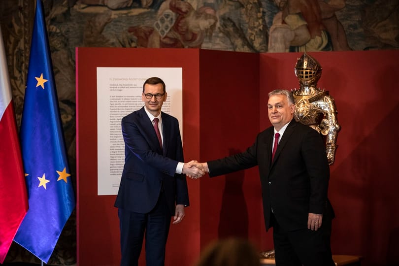Orbán megköszönte a lengyeleknek, hogy Magyarország eddig őrizhette II. Zsigmond Ágost gyermekpáncélját