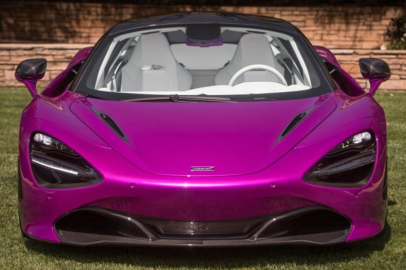 Fukszia színt kapott Michael Fux egyedi McLarenje