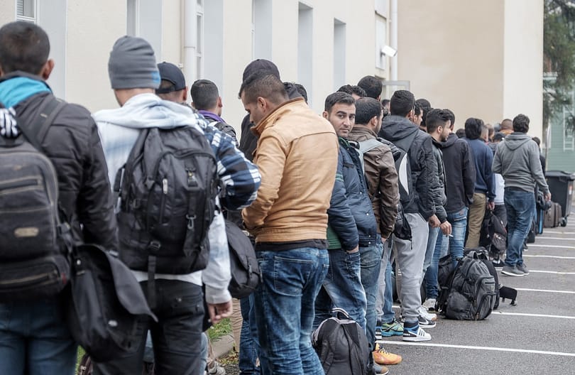 Tusk: Összeomolhat Schengen, a menekültválság az EU létét fenyegeti