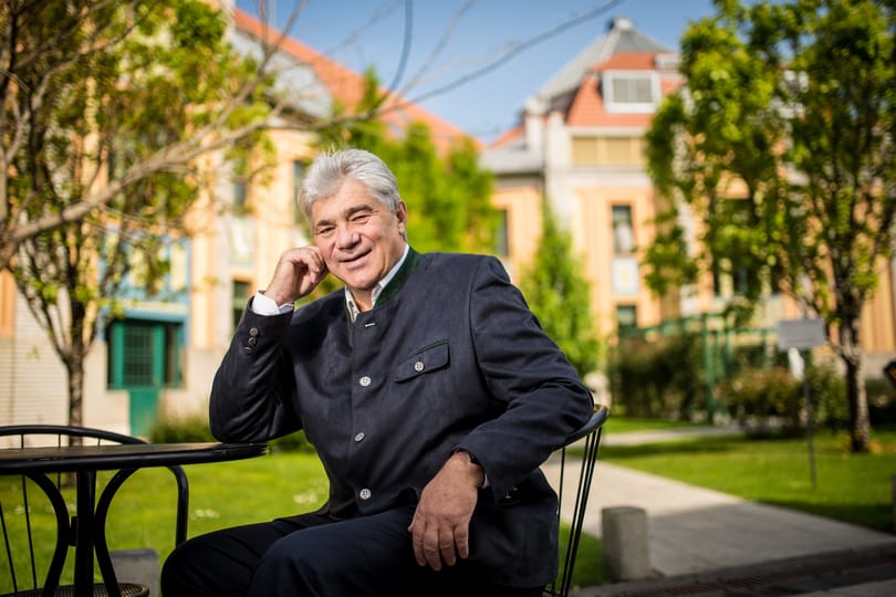 A Covid okozta kereslet az egészségügybe csábította a magyar milliárdost