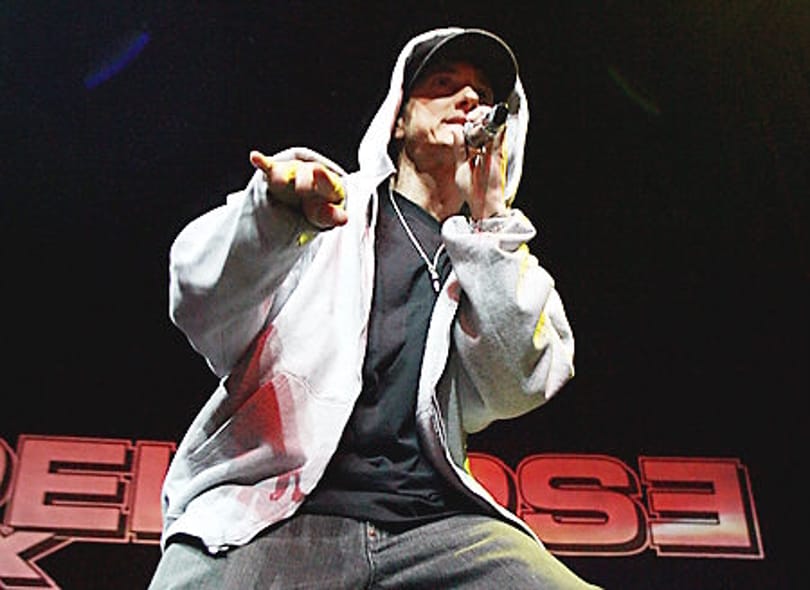 Eminem beelőzte Rihannát és Lady Gagát a Facebookon
