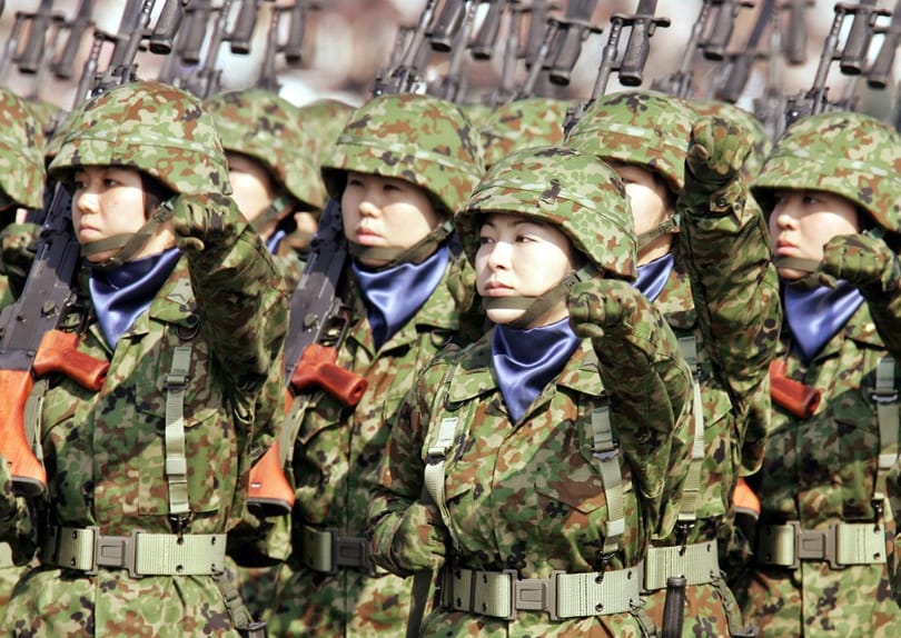 A japán haderő a népességfogyás miatt egyre inkább támaszkodna női katonákra