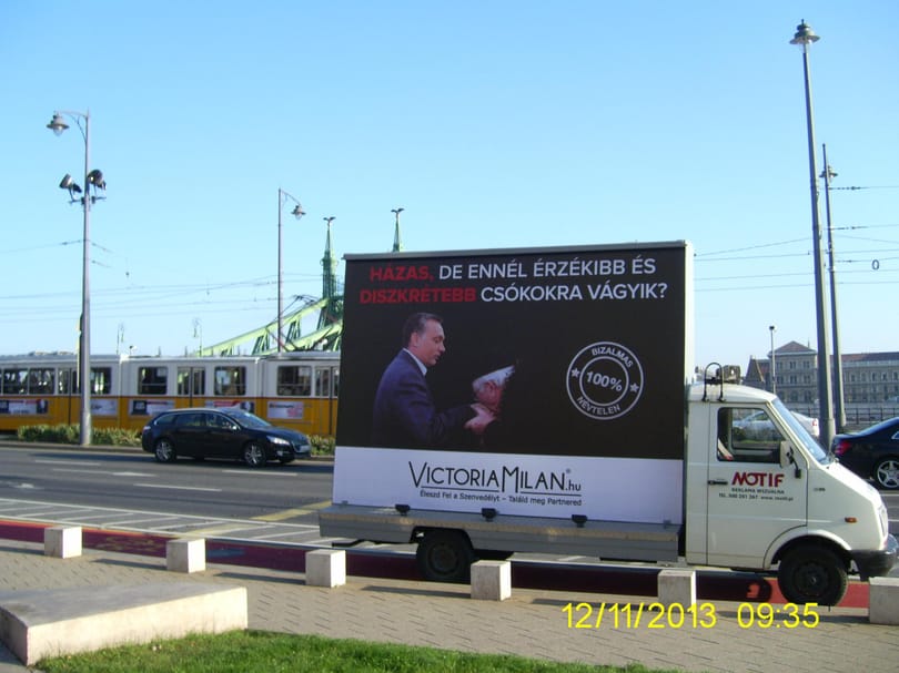 Megszólalt az Orbánnal reklámozó társkereső vezetője