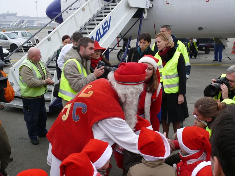 Malév géppel landolt a Mikulás