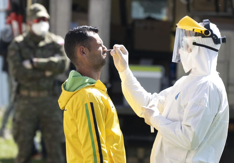 Rájöttek végre a kutatók, miért tudott ilyen gyorsan elterjedni a koronavírus