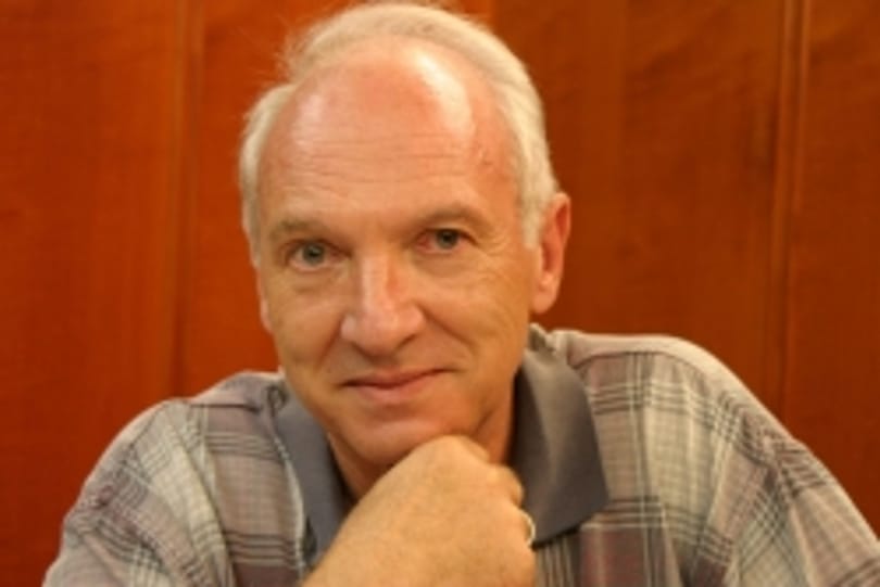 A Népszavában folytatja rovatát Bolgár György