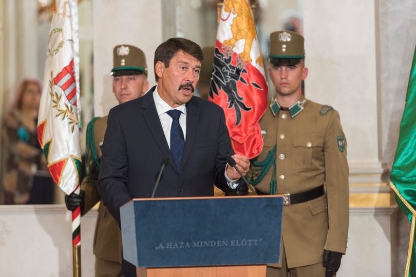 4,4 milliós nyugdíjat kaphat majd Áder János