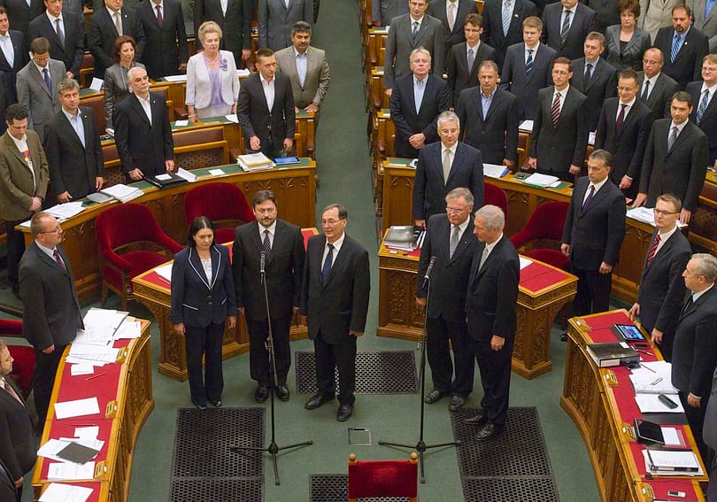Megkezdődött az Ab-elnökválasztás a parlamentben