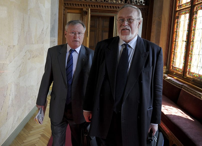 Pofon az Ab-nek: visszacsempészte a Fidesz az alkotmányellenes jogszabályt