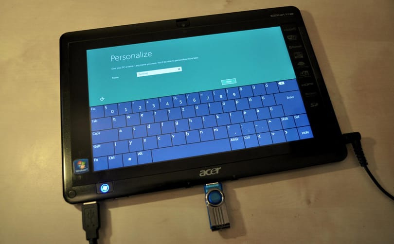 Kipróbáltuk: Windows 8 egy Acer Iconia W500 táblán [videóval]