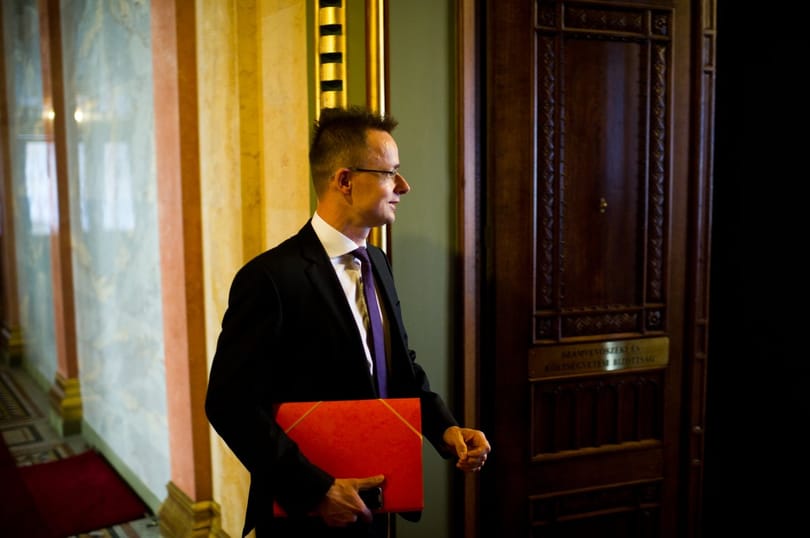 Szijjártó tagadja a hirtelen gyöngyöspatai kitelepítést