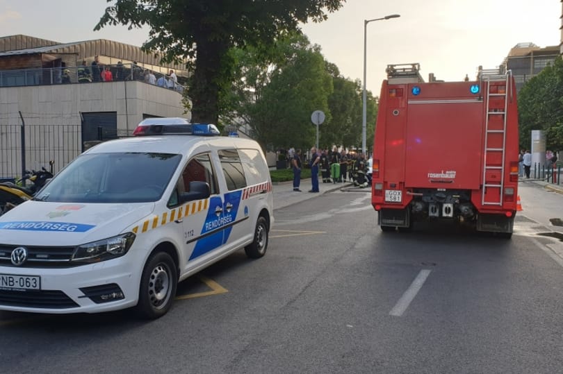 Lebontották a MOM Sportnál kiégett fabódét