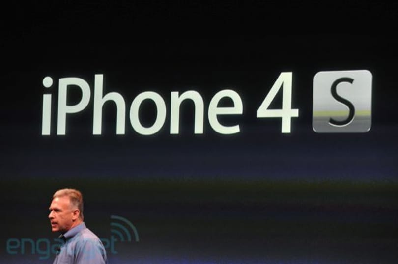 Bejelentette az Apple az iPhone 4S-t – mit tud?