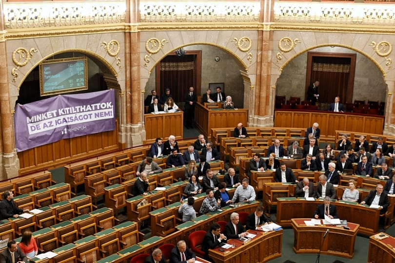 Kövér László újabb, 11 milliós bírságot szabott ki a Momentum egyik képviselőjére