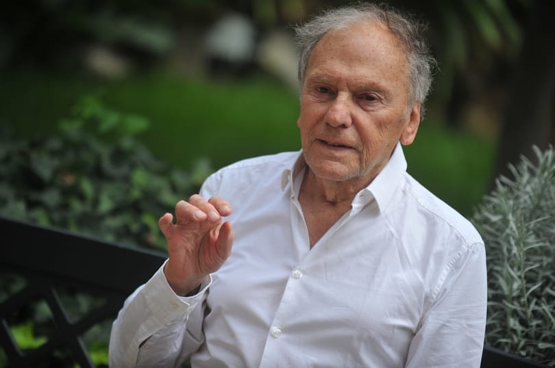 A 86 éves francia színészlegenda bejelentette, hogy rákos