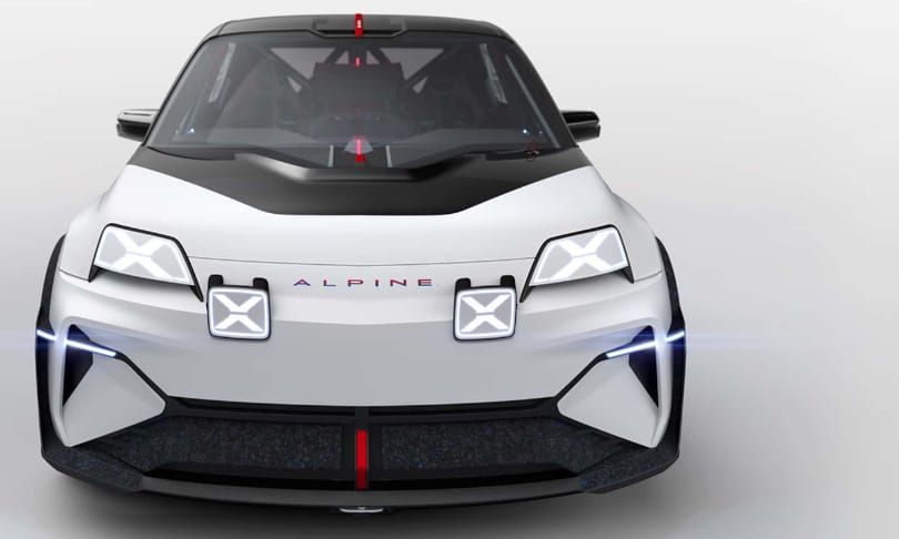 Feltámadt a Renault 5 Alpine: középen ül a sofőr a franciák izgalmas, új villanyautójában