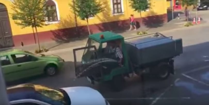 Ennek az ingyen kocsimosásnak egyáltalán nem örült a tulajdonosa – videó