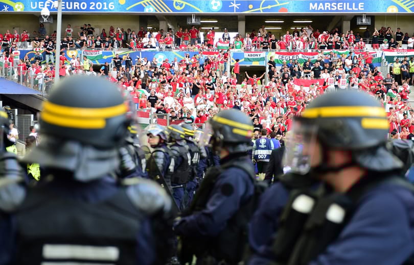 Eddig 557 erőszakos szurkolót vettek őrizetbe az Eb-n