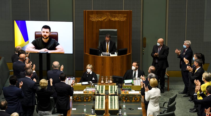 Zelenszkij az ausztrál parlamentnek: Oroszország globális veszélyt jelent