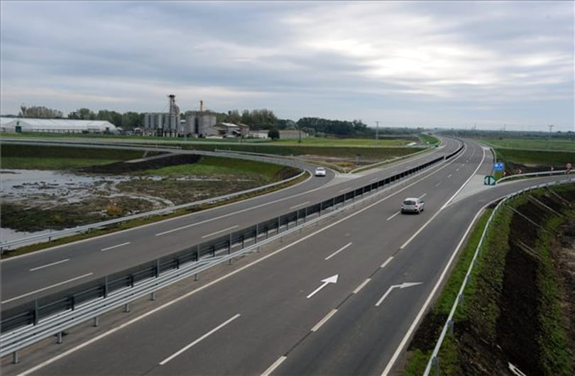 Új rendőrségi alosztály az M43-as autópályán